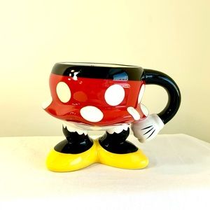 Minnie Mouse red black white & yellow coffee mug polka dot skirt yellow (gift)